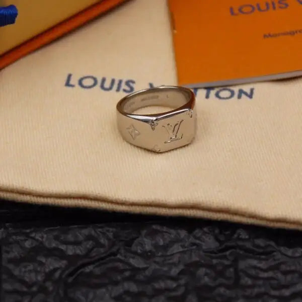 Louis Vuitton Jewelry |