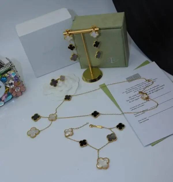 Van Cleef & Arpels Jewelry |