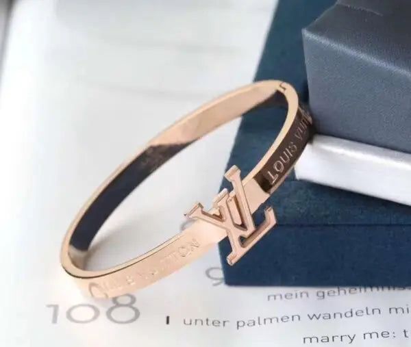 Louis Vuitton Jewelry |