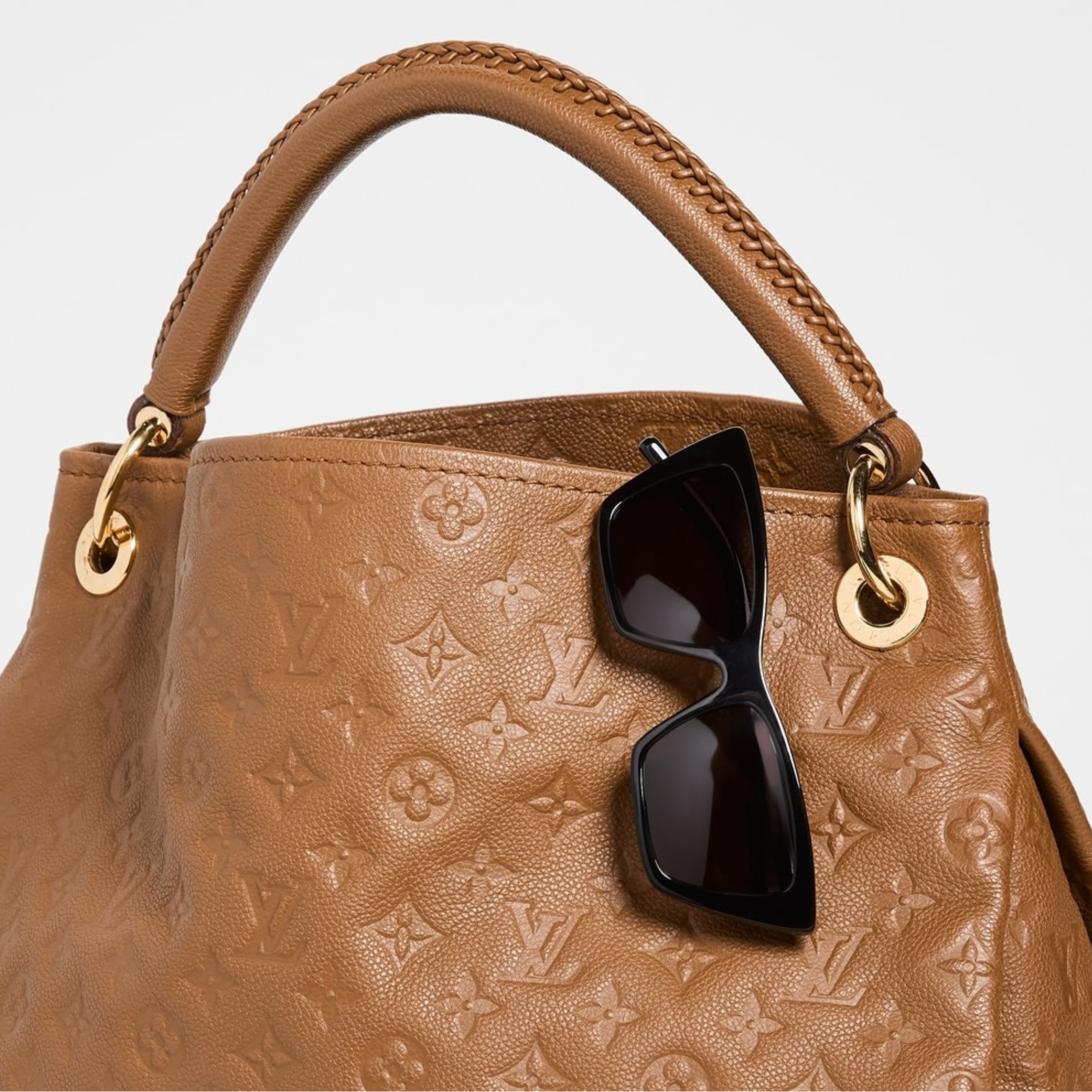 Louis Vuitton | Artsy MM bag in the brown Monogram Empreinte leather