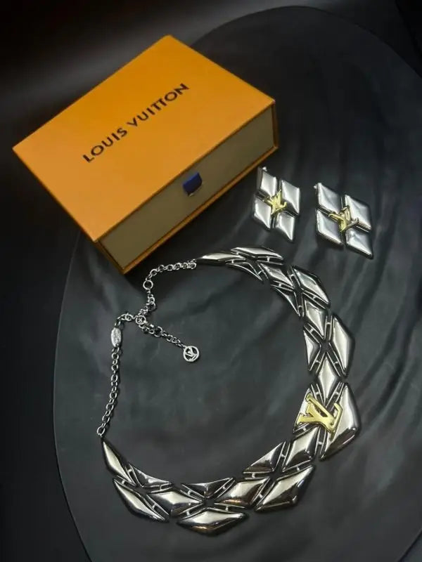 Louis Vuitton Jewelry |
