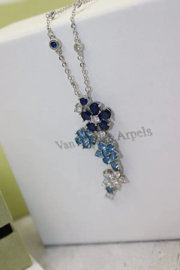 Van Cleef & Arpels Jewelry |