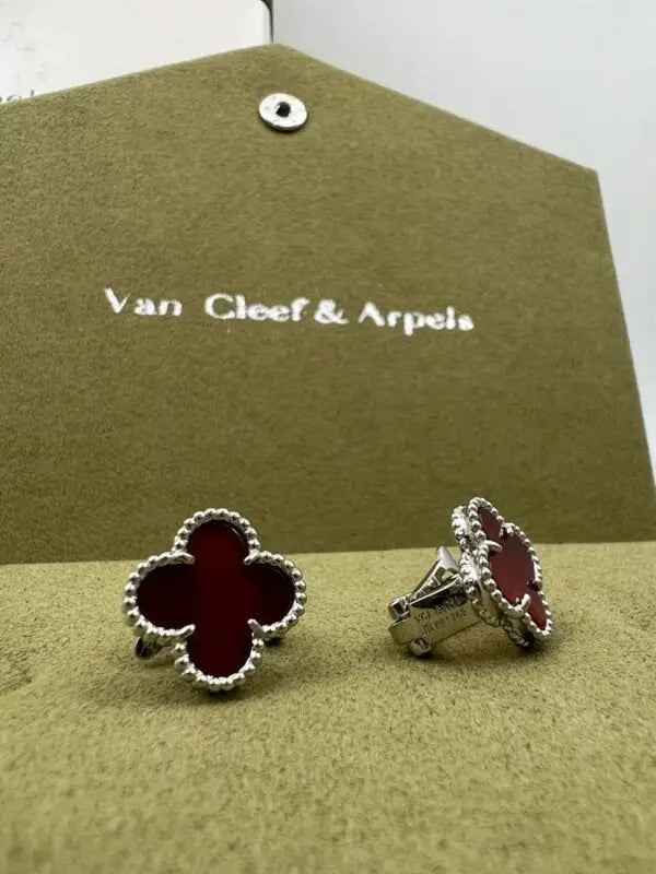 Van Cleef & Arpels Jewelry |