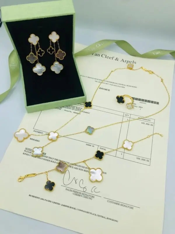 Van Cleef & Arpels Jewelry |