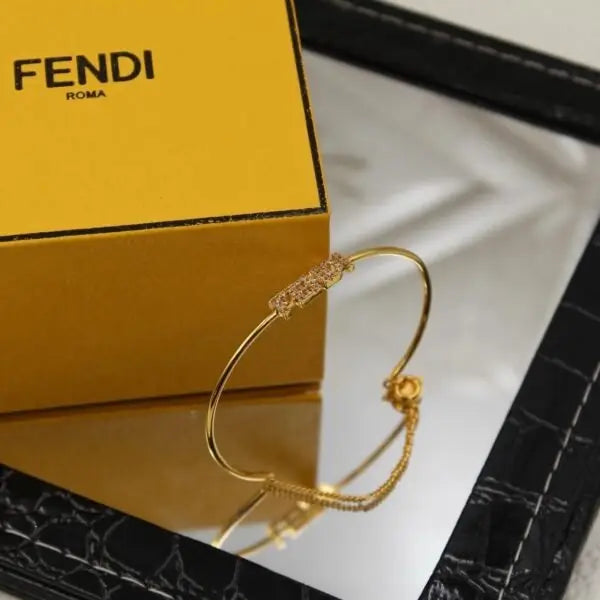 Fendi Jewelry |