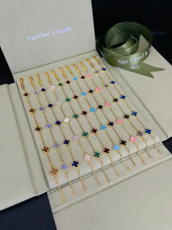 Van Cleef & Arpels Jewelry |