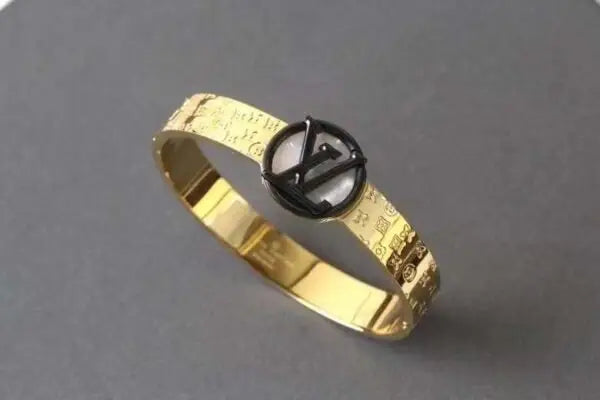 Louis Vuitton Jewelry |