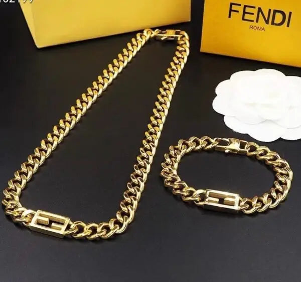 Fendi Jewelry |