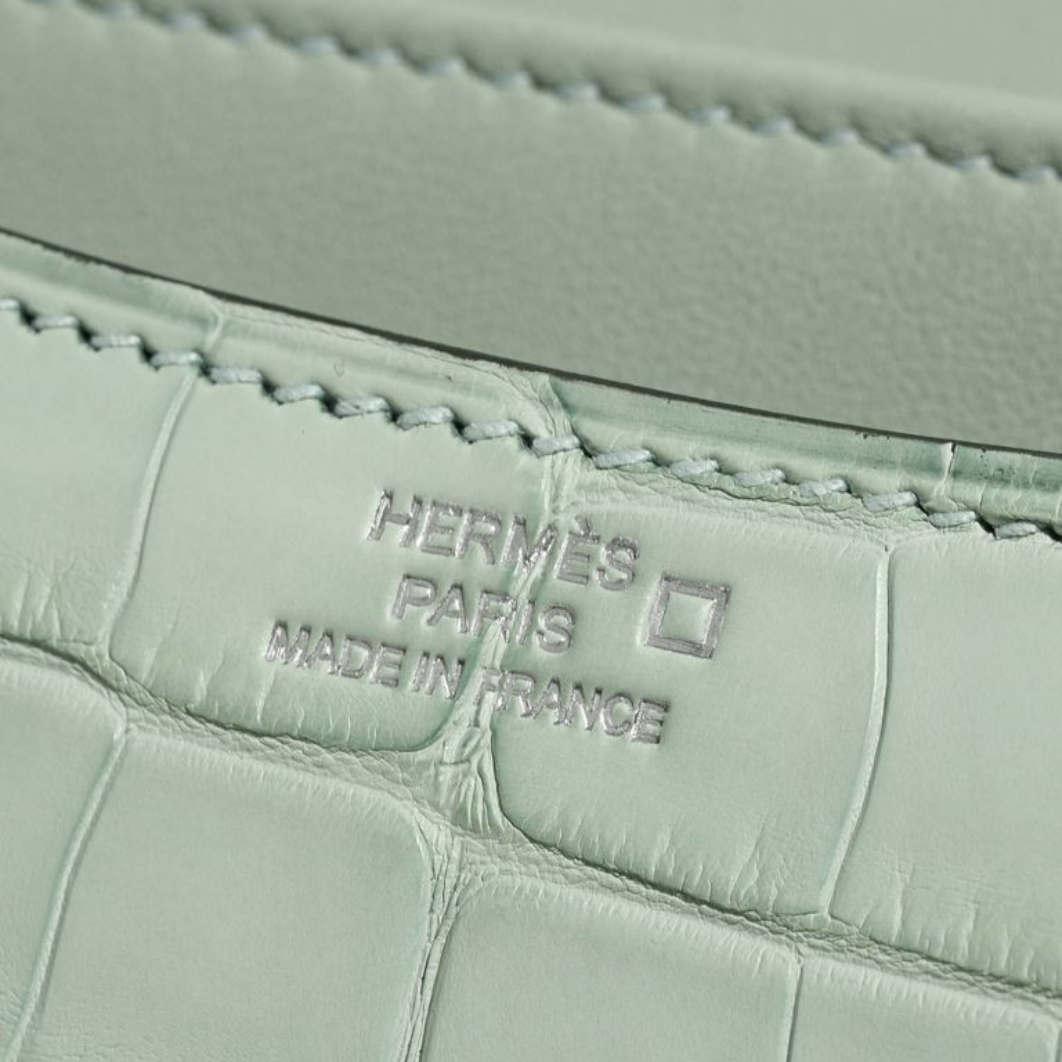 Hermès Bag | Constance 18 Gris Neve Matte