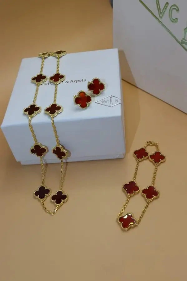 Van Cleef & Arpels Jewelry |