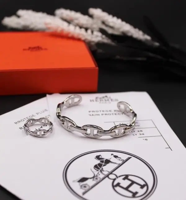 Hermès Jewelry |