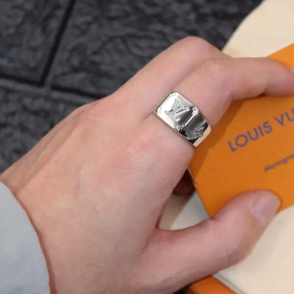 Louis Vuitton Jewelry |