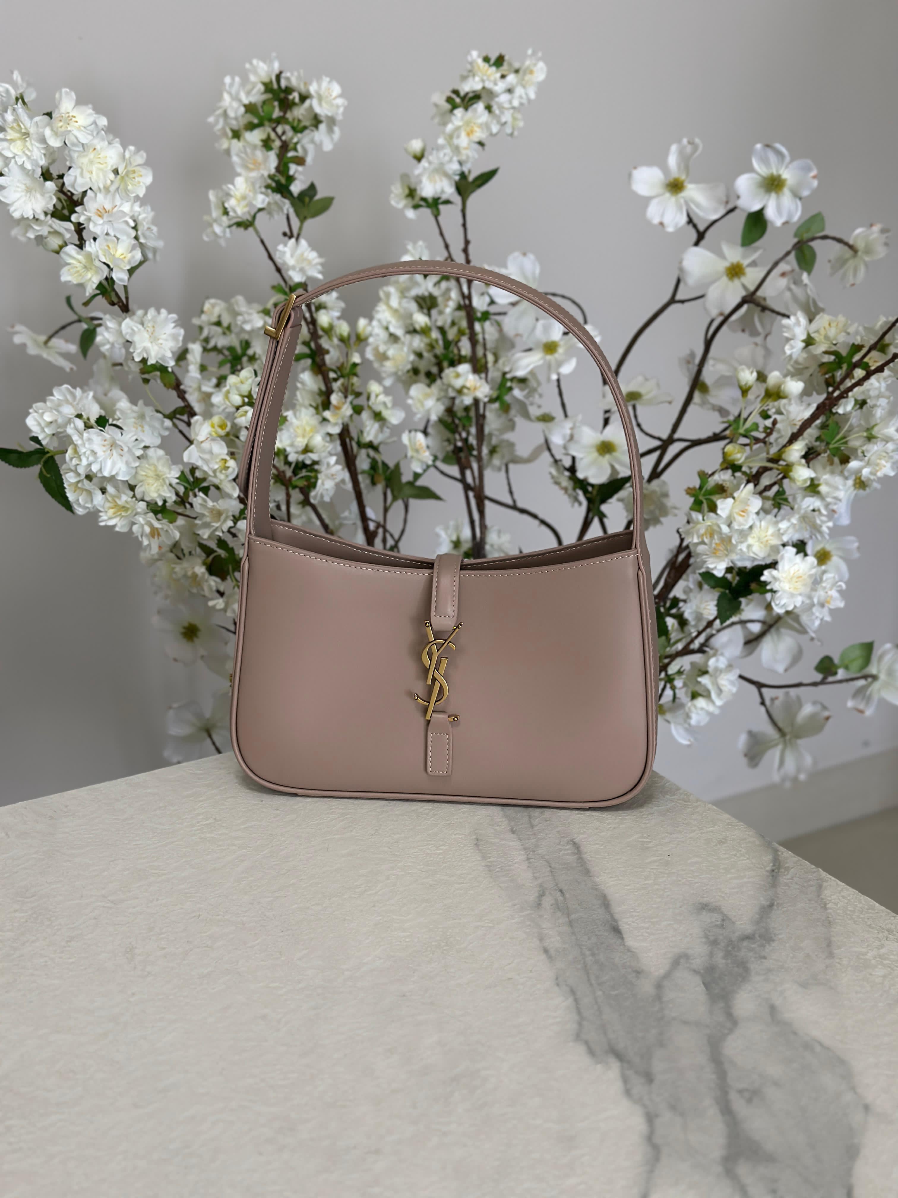 Luxury Item | Supertop 101