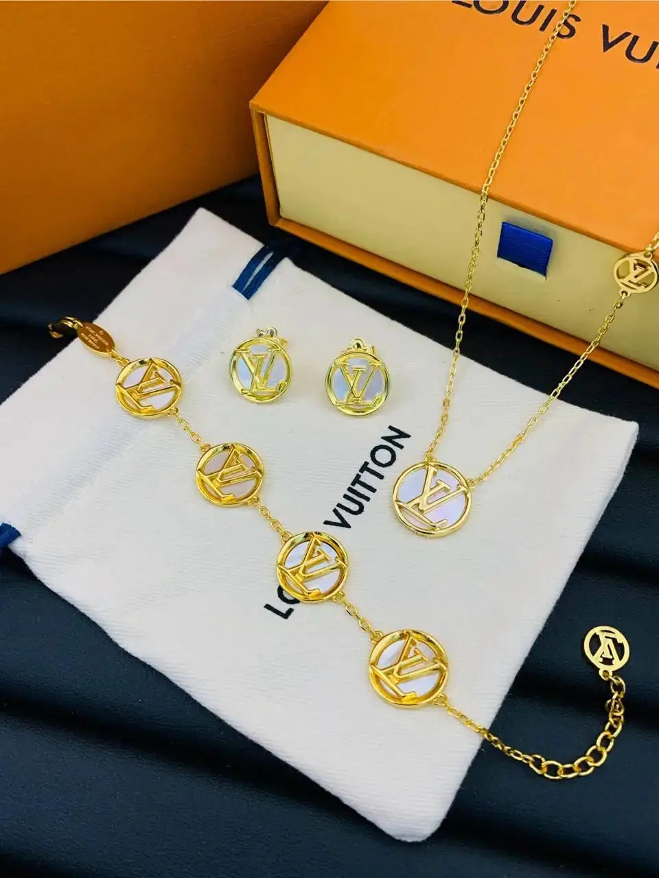 Louis Vuitton Jewelry |