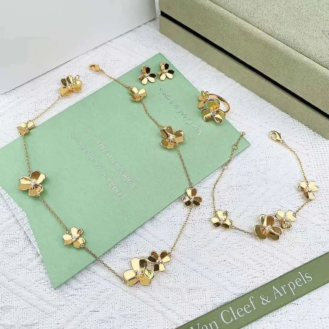 Van Cleef & Arpels Jewelry |