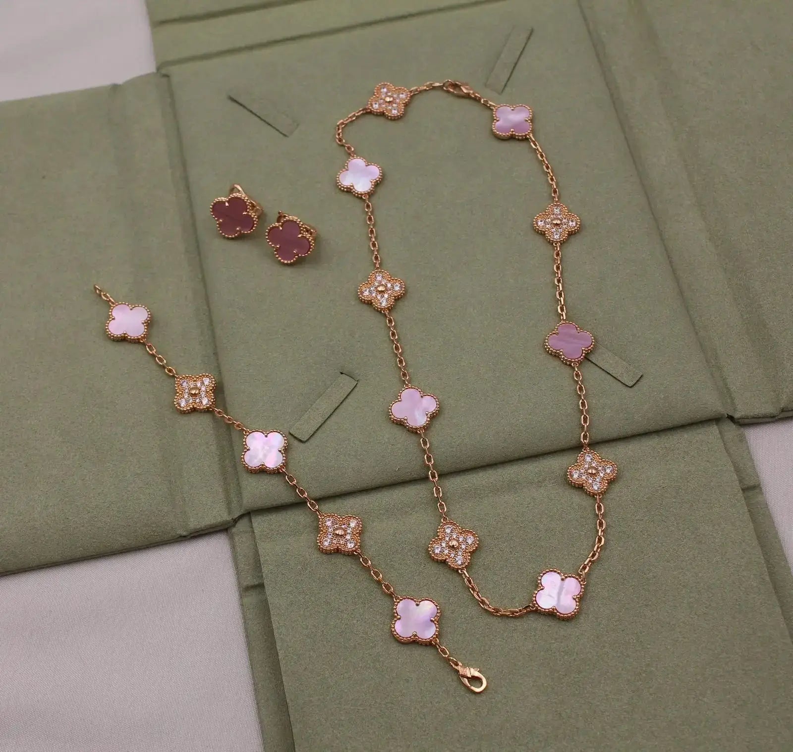 Van Cleef & Arpels Jewelry |