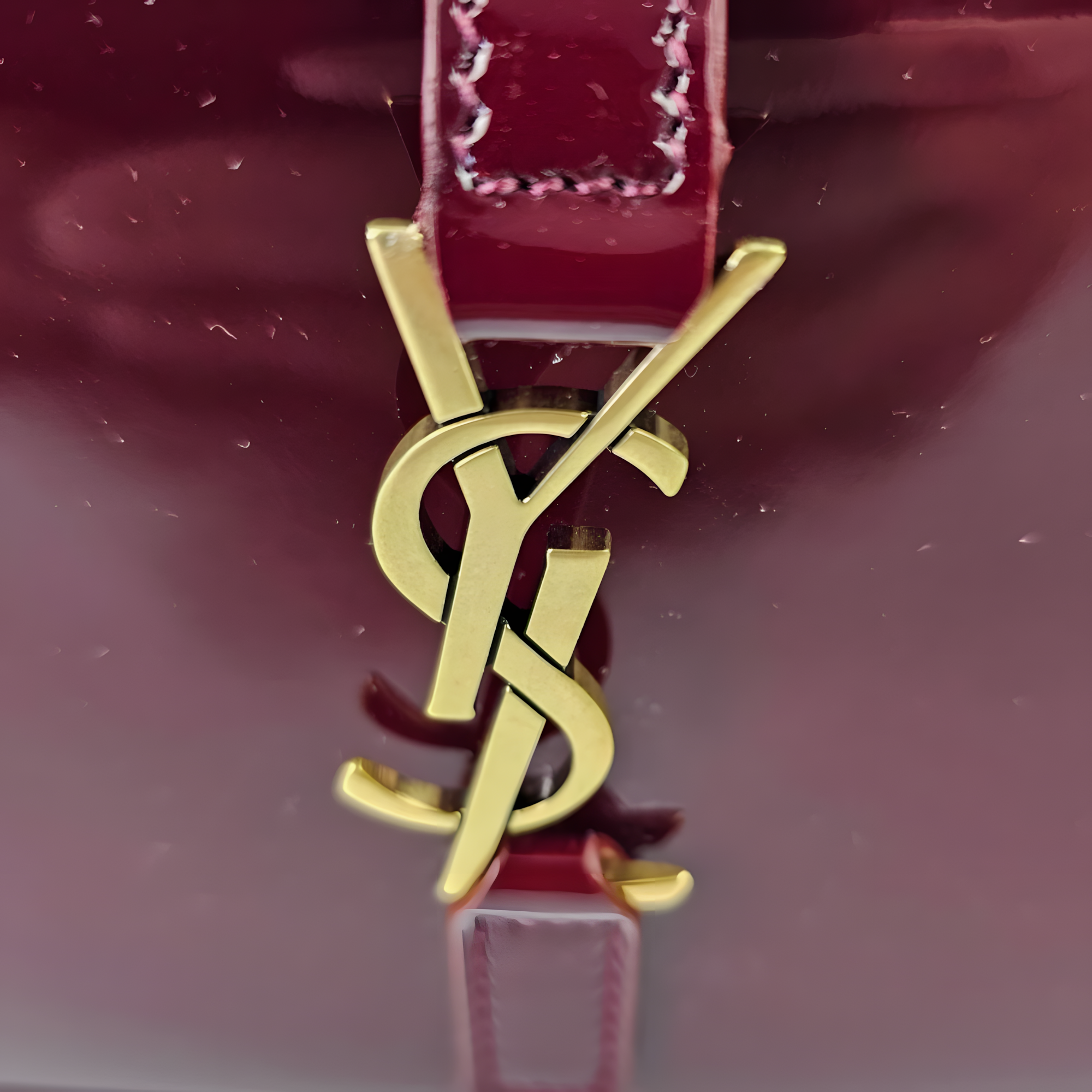 YSL Bag | Le 5 à 7 Red